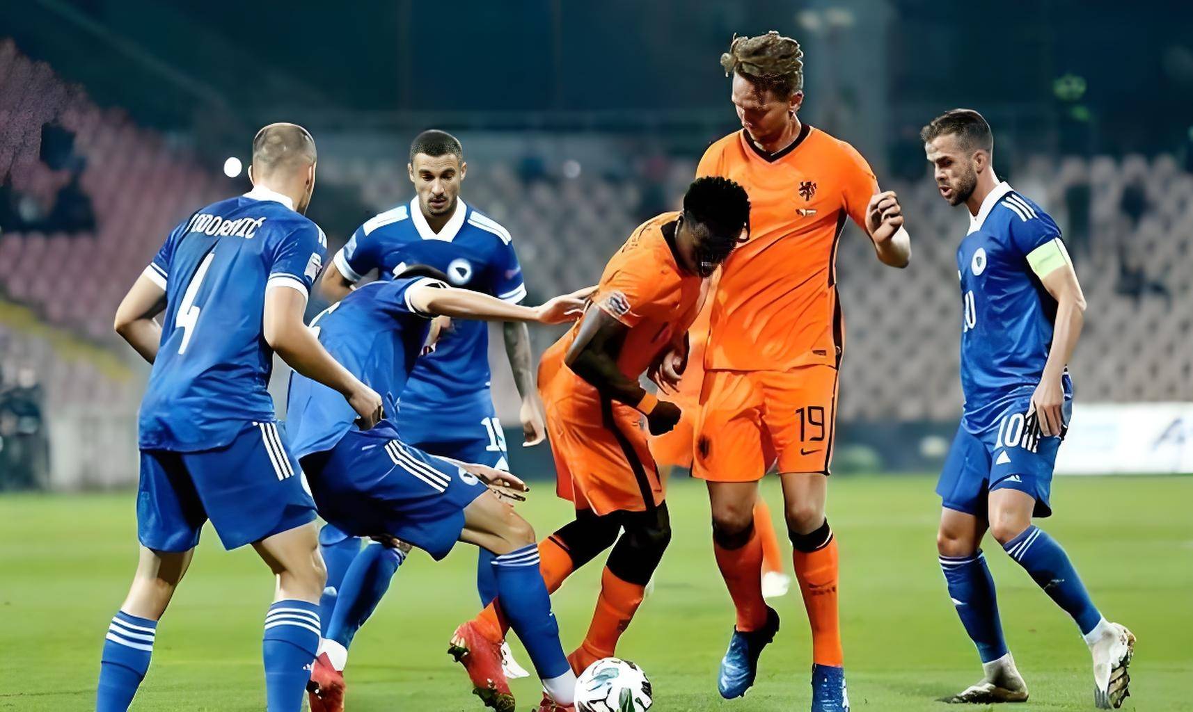 荷兰队后防球员意外受伤，球队面临困境
